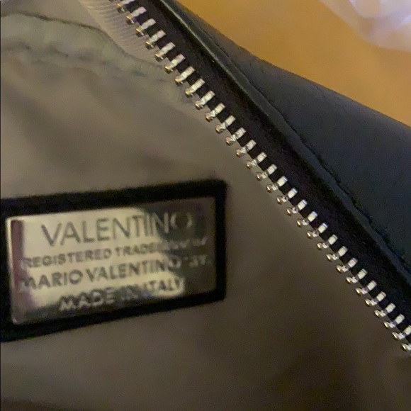 EUC Mario Valentino Mia Sauvage leather camera bag - Picture 5 of 6